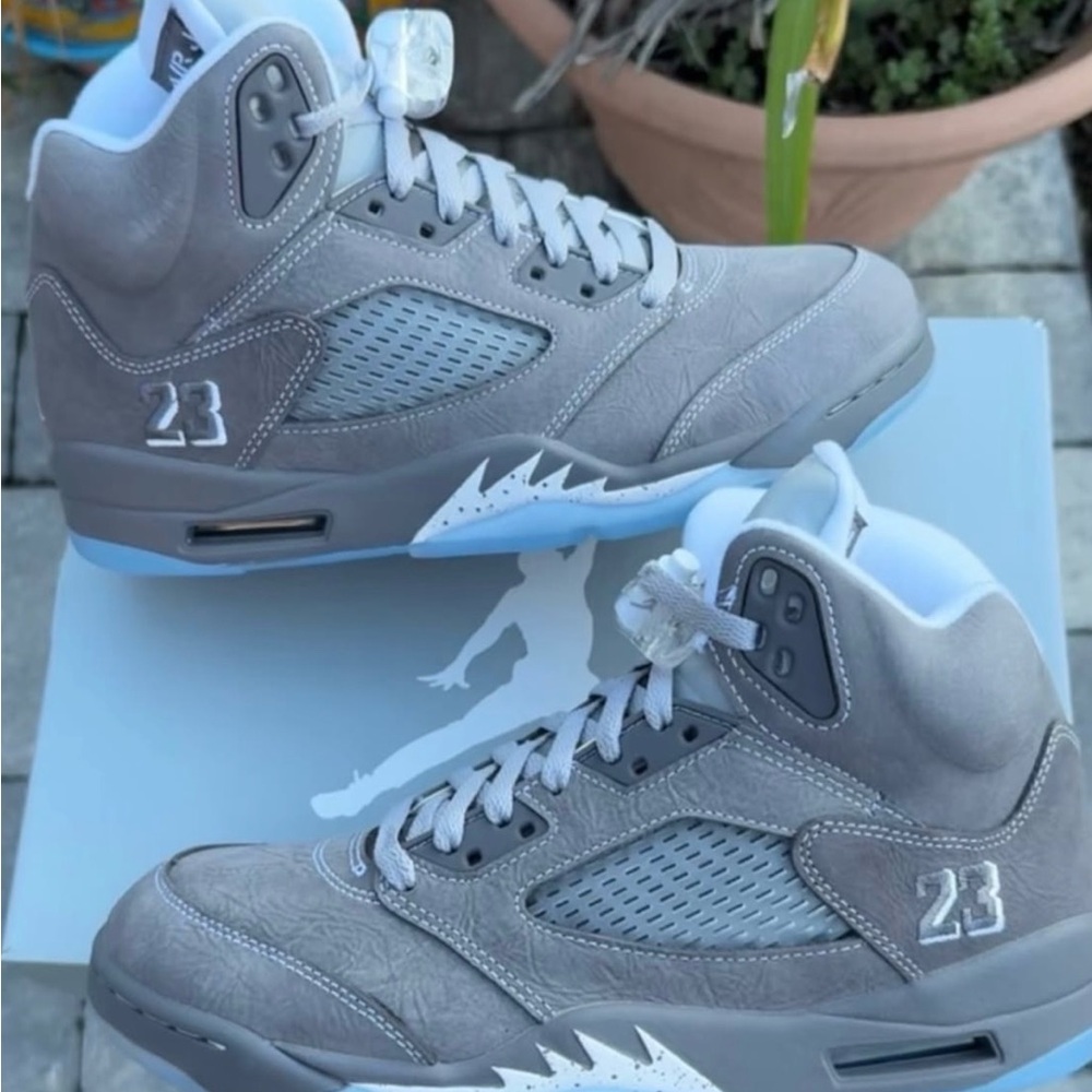 Jordan 5 Wolf greys